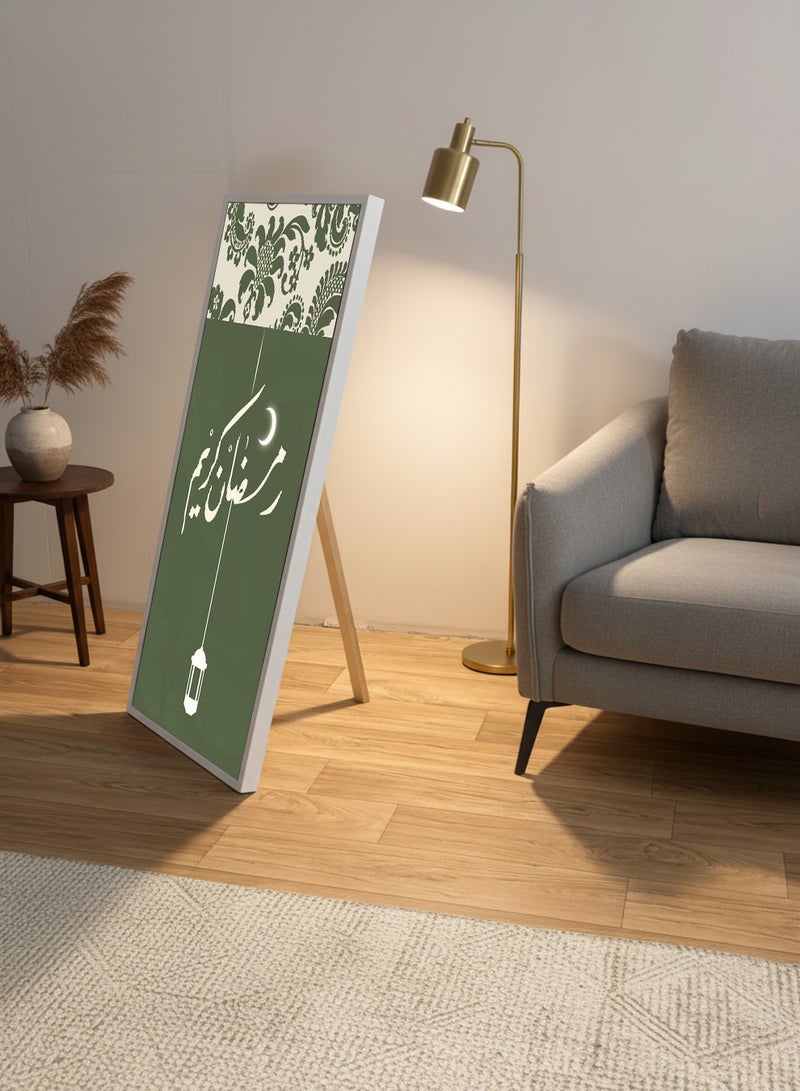 لوحة كانفاس على إطار خشبي بإطار خارجي أبيض مع حامل خلفي بتصميم رمضان كريم - Image 2